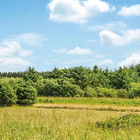 Four-bedroom In Prázdninový dům