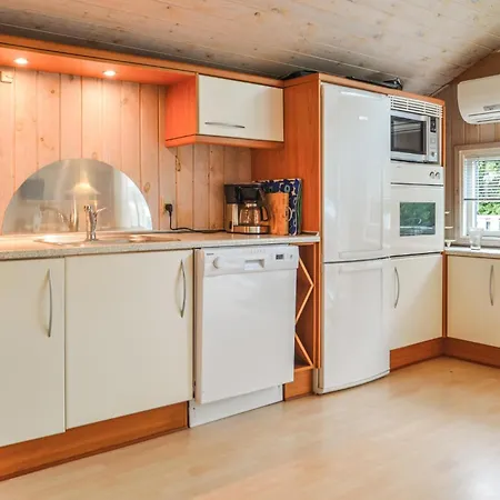 Four-bedroom In Prázdninový dům *